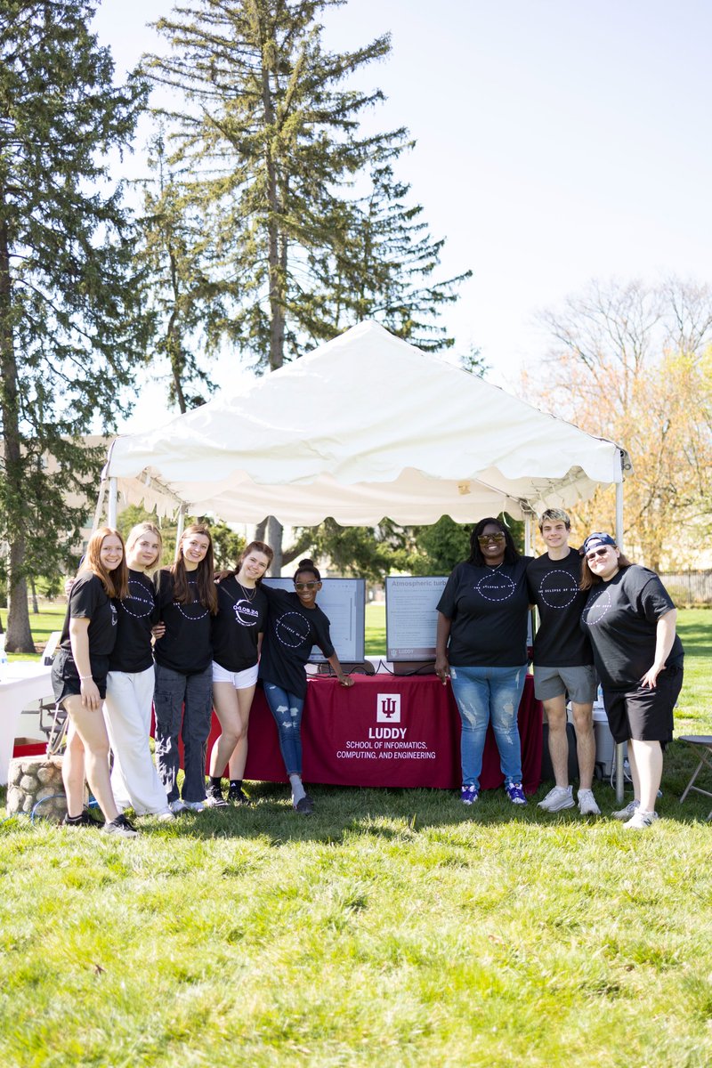 Luddy students, staff, and faculty came together on Monday to livestream high resolution images of the solar eclipse before, during, and after totality. 🌑 The event livestream can be revisited on the Luddy Eclipse 2024 YouTube channel: bit.ly/4cUtI2Y