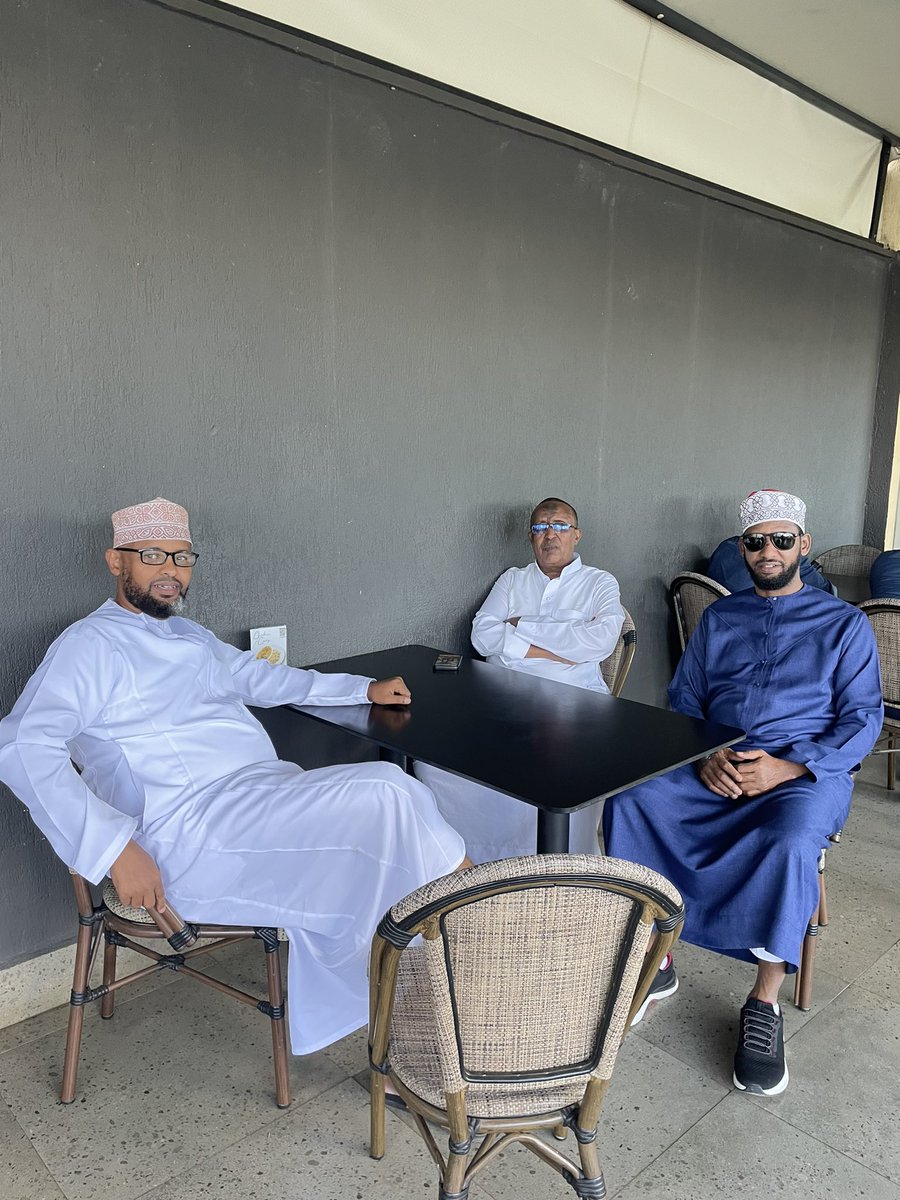 Sometimes having coffee with your best friends is all the therapy you need. it's always nice catching up with my long time friend and brother Abdulrahman @Abdirah84741645 and Mjomba Haji issa. Eid Mubarak.