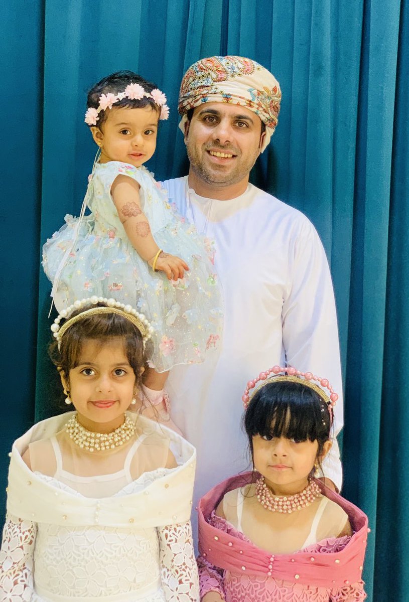 كل عام وأنتم تنعمون بالخير والصحة والعافية 

عيد سعيد للجميع 

#لقطة_عمانية_في_العيد 
#عيد_الفطر_2024