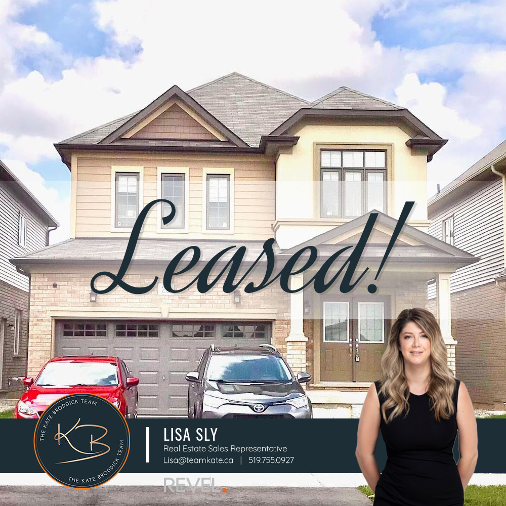 #Leased! #AgentLisa is all smiles for her tenants who have signed a lease for this beautiful home in #BrantCounty. Time to get packing. Congratulations from #TKBT! #RealEstate #Brantford 

Revel Realty Inc. - The Kate Broddick Team
Lisa Sly - Real Estate Sales Rep