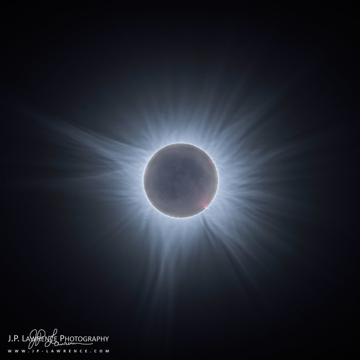This image is one I have been dreaming about since 2017. This is comprised of 97 images. I'm particularly happy that I was able to capture Earthshine where the sunlight on the earth illuminates the moon during totality.

#TotalSolarEclipse #TotalSolarEclipse2024