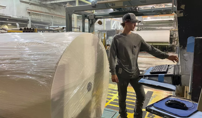 Our paper mill in Wauna, Oregon, will receive a more than $150 million investment to rebuild a vintage paper machine into a world-class machine. Read how this investment will help position the mill and business to remain competitive in the market: bit.ly/3xyryGk