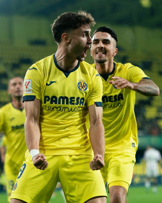 Tras la jornada 34 de @LaLiga2 GOLES decisivos que dan puntos 🥇Alex FORES @VillarrealB 13⚽️ 23p. 🥈BRAITHWAITE @RCDEspanyol 18⚽️19p. 🥉STOICHKOV @SDEibar 9⚽️ 18p. 4. Curro SANCHEZ @Burgos_CF 12⚽️ 17p. 5. PEQUE @realracingclub 17⚽️ 15p.