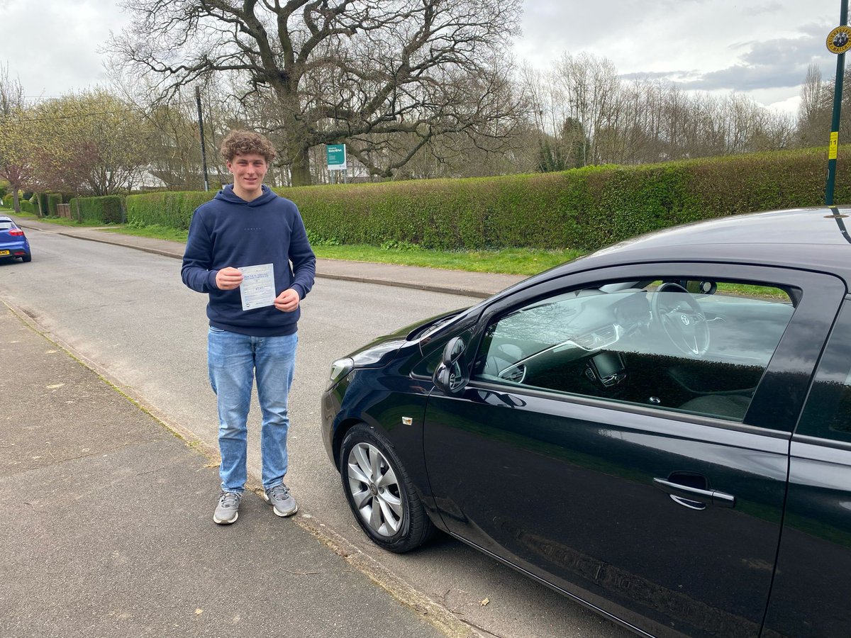 👏 A first time pass! A big well done, Luke, from us all here Brum Driving School.

Luke recently passed his driving test at King's Heath test centre, with only a single driver fault. 
 
#DrivingTest #FirstTimePass #DrivingLessons #Birmingham 💪