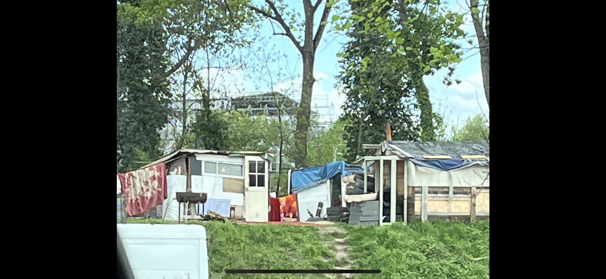 Strasbourg ds le palmarès des ghettos de France!
Cette ville dirigée par les verts fait peur!
#lesverts #barseghian