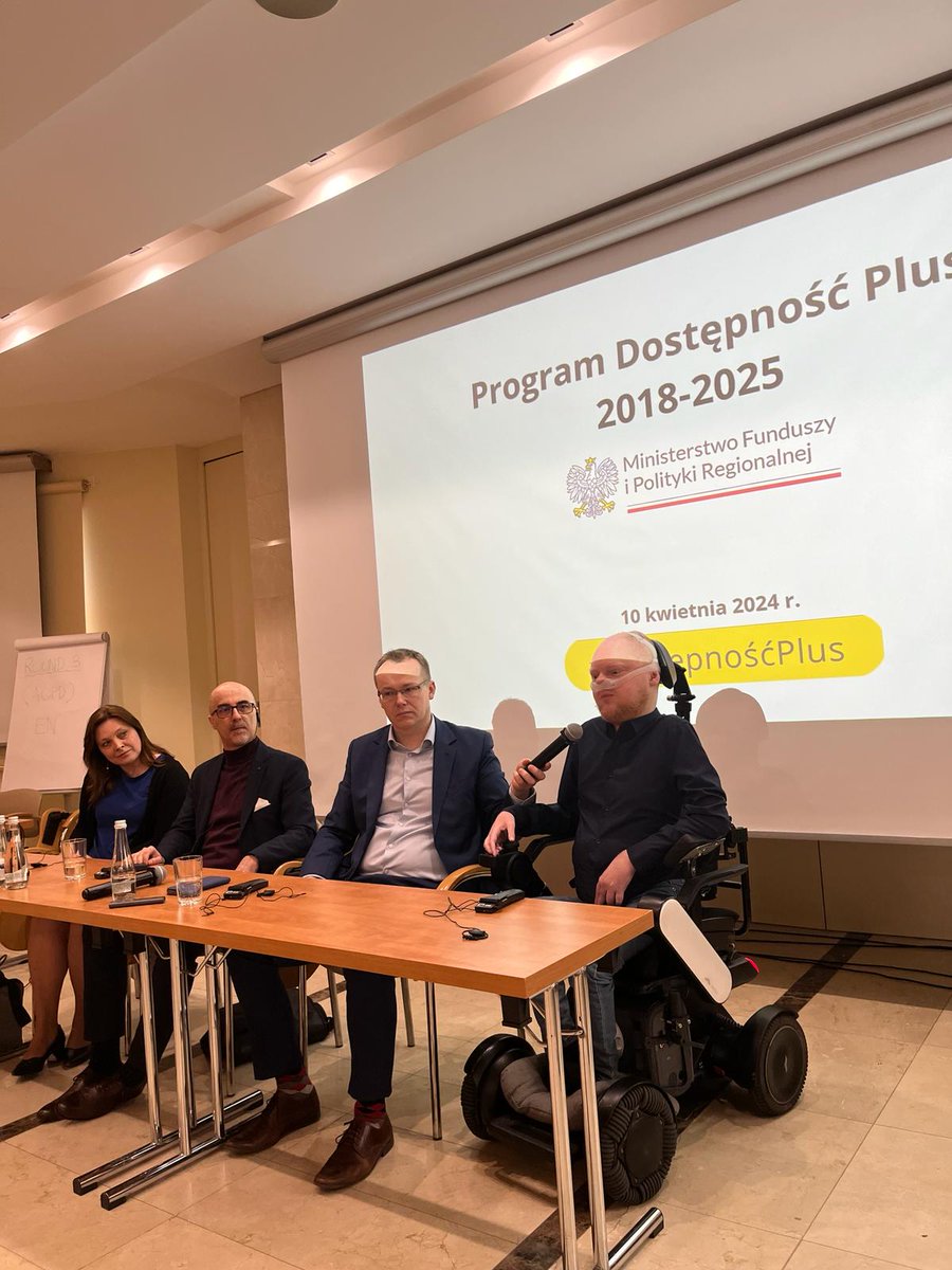 📸 Na zaproszenie @PFON_OzN i @MyEDF Wiceminister @LukaszKrason @PelnomocnikON wziął udział w międzynarodowym spotkaniu w #Warszawa z przedstawicielami organizacji działających na rzecz osób z niepełnosprawnościami. ℹ️ Podczas spotkania przedstawione zostały…