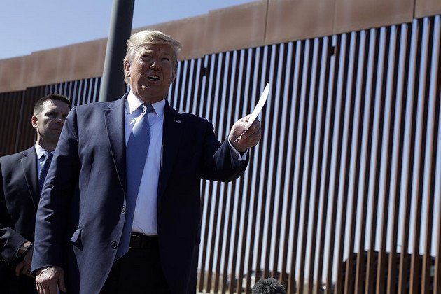🚨BREAKING: President Trump says he will launch the “BIGGEST DEPORTATION OPERATION IN HISTORY” and will end ‘SANCTUARY CITIES.’ Do you support this? Yes or No