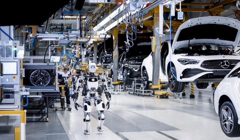 El #robot humanoide Apolo ayudará a los trabajadores humanos a #construir #automóviles para #Mercedes-Benz.

avatarenergia.com/el-robot-human…