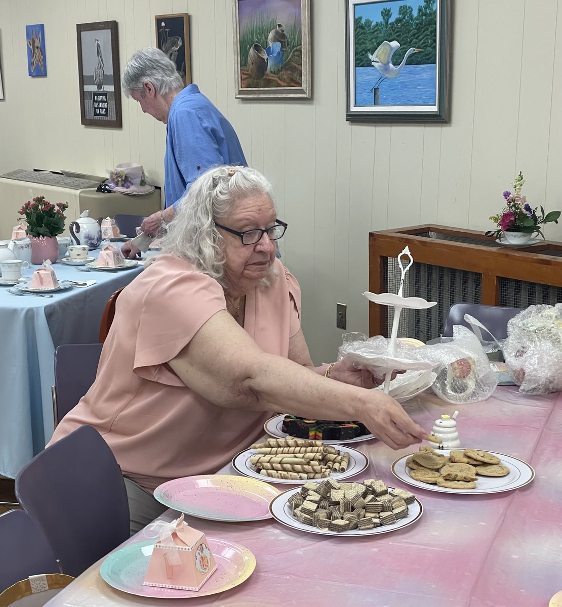 TheBuzzellBuzz's tweet photo. Preparations are under way for our Victorian Tea Party. https://t.co/3dVdjoNPne