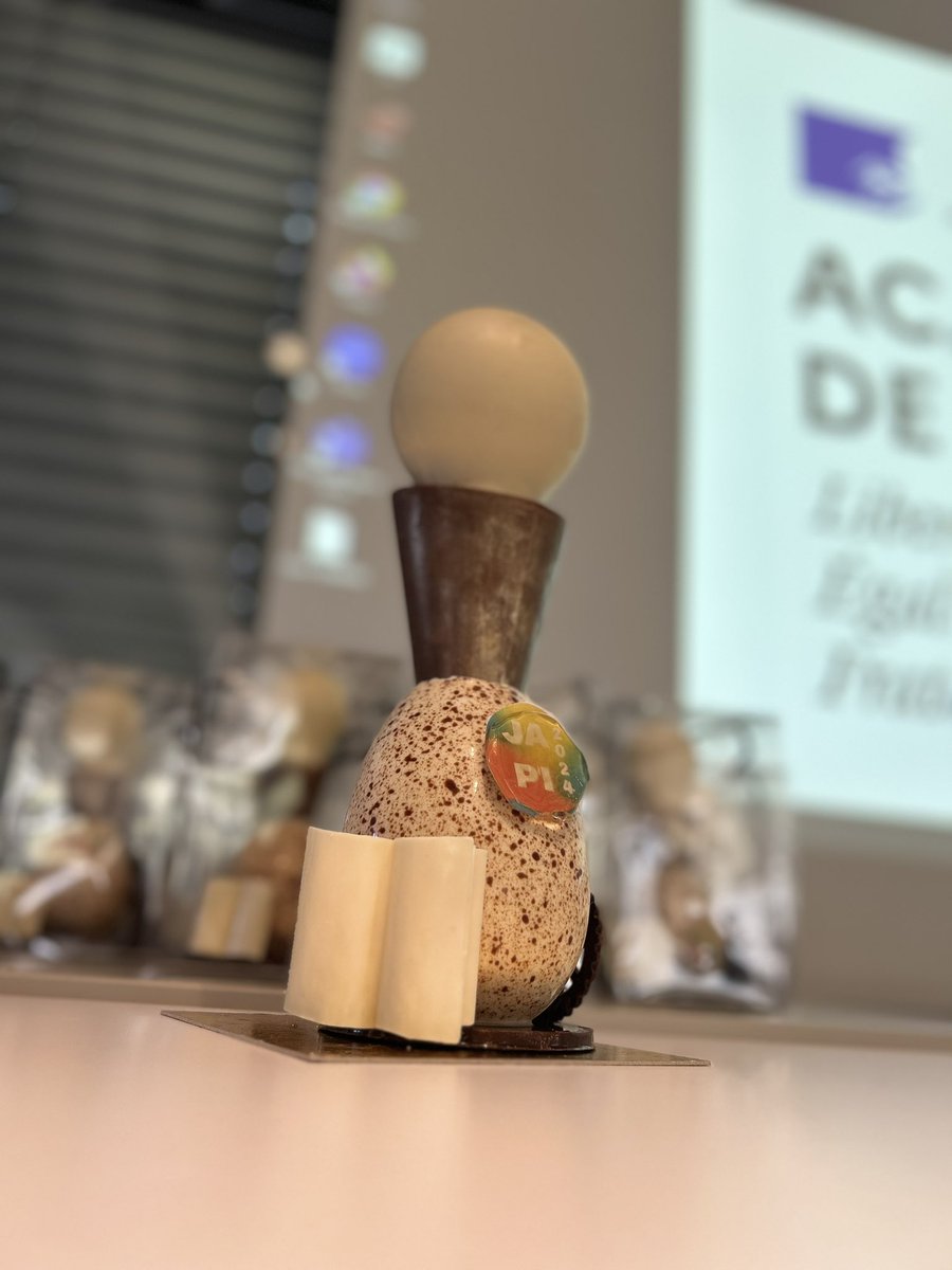 CardieNice's tweet photo. #JAPI2024
C’est l’heure des remises des trophées réalisés par @EscoffierLp
remis par Mme la rectrice @NatachaChicot, @FranckBrillet @chiardola , Mme Mattei-Battesti,
Quelle belle journée ! Des rencontres fructueuses en enrichissantes.
🙏 à tous les collègues et aux élèves. https://t.co/voo1QfXk9z