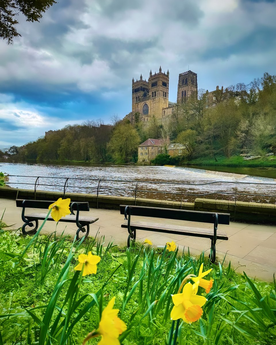 To find a bench with a view is always special, a place to take a moment, rest and soak up the surroundings.

We’ve picked 7⃣ walks across Durham where you'll find benches to sit and admire the view along the way: bit.ly/TiDbenches #lovedurham 📸 by graeme_hallmark/Instagram