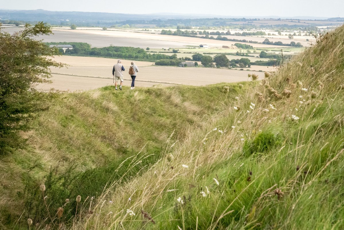 Did you know Wiltshire is home to England’s third-largest National Landscape? @NWessexDowns offers a vast range of walking and cycling routes, perfect for family adventures… bit.ly/3bDWave