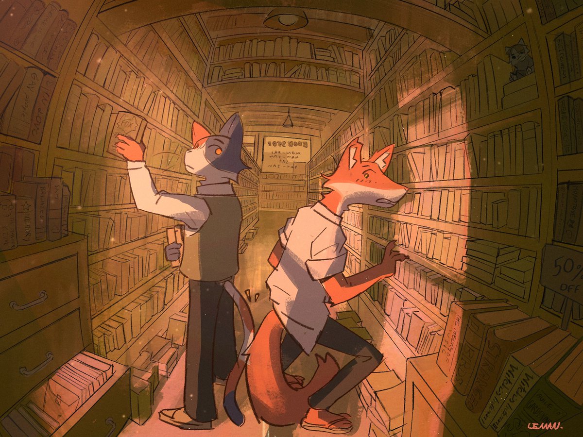 Small book store beside the street ✨🐱🦊