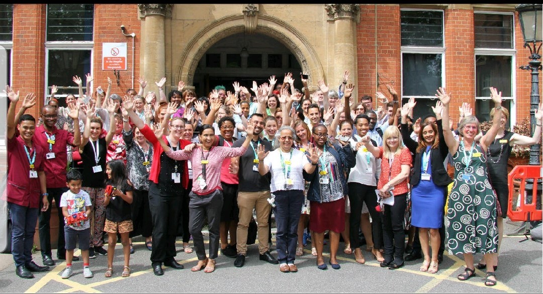 🗣️ We have vacancies for B5 nurses in our Neighbourhood Nursing teams across Lambeth & Southwark areas. Please visit our advert and apply online: bit.ly/3PXRjpAClosing date: 28/04. #TeamILS #NeighbourhoodNursing #nurserecruitment #JoinUs @NHS @GSTTnhs @gstt