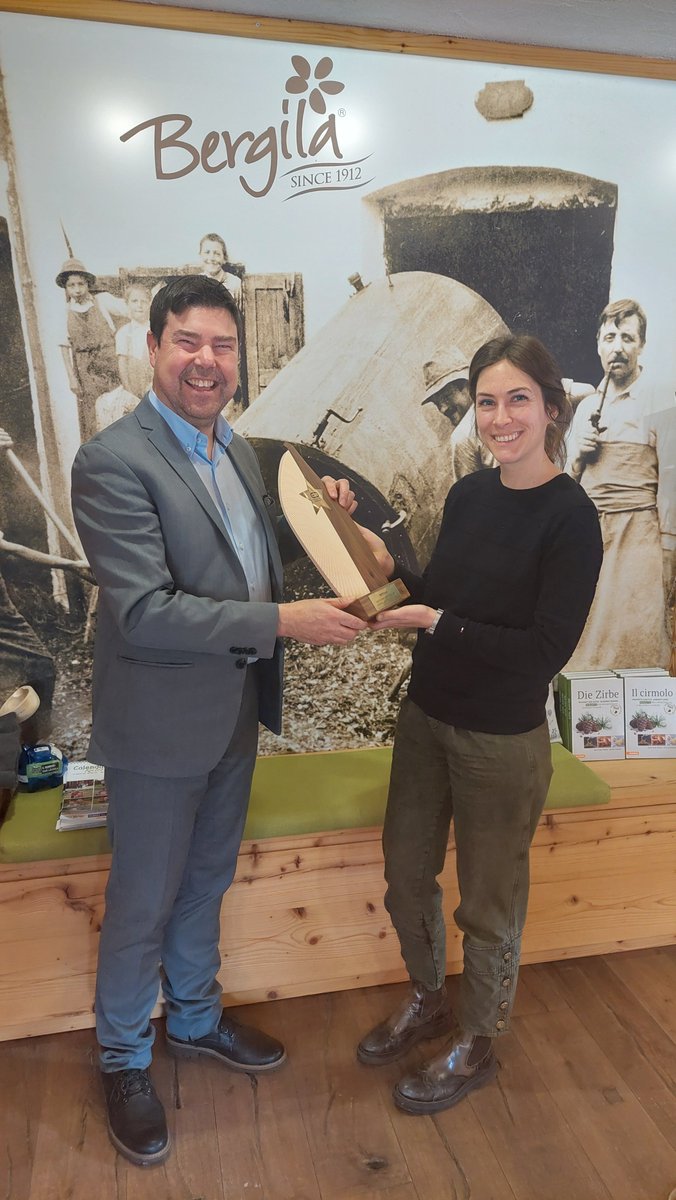 ECompaniesEU's tweet photo. Seit über 100 Jahren stellt der Familienbetrieb https://t.co/IsAu0rIE0Z hochwertige Öle und Kräuterprodukte her. Herzlich Willkommen in der Unternehmensfamilie Excellent Companies!

Mehr Infos hier: https://t.co/EuFkJyndzU

#newnetworkpartner #Bergila #excellentcompanies #bio https://t.co/fKJgojgrZ9