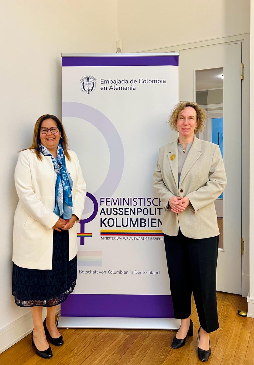 Botschaft von Kolumbien in Deutschland on X: Inspirierendes Treffen der  Botschafterin @YadirSalazarM mit der Botschafterin für Feministische  Außenpolitik und Beauftragte für Menschenrechte @GeBraeutigam zur  feministischen Außenpolitik ...