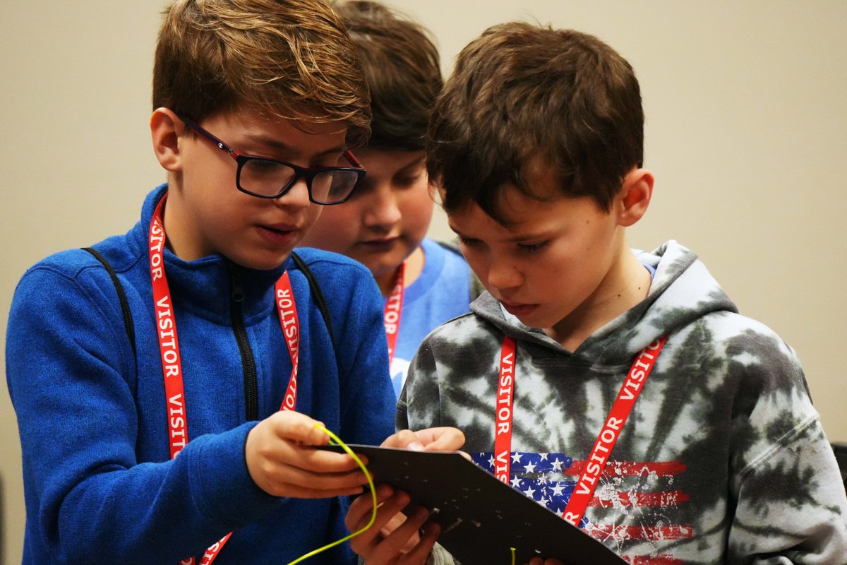 MISO_energy's tweet photo. Yesterday we welcomed 80 fifth graders to MISO for STEM Day. Thank you to the 40+ MISO employees who volunteered to help make STEM Day a success for the students.
Visit our website to learn how we support our communities: https://t.co/dMXZoLqDwC.
#DiscoverMISO #MISOcommunity https://t.co/yvm6EyrsFZ