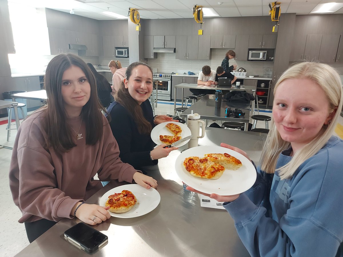 Enjoying the Italian classic, pizza, that they made in Food &amp; Culture class. <a href="/ISSUpdates/">Innisdale SS</a> <a href="/InnisdaleSchool/">Innisdale Secondary School</a> <a href="/SCDSB_Schools/">Simcoe County District School Board</a>