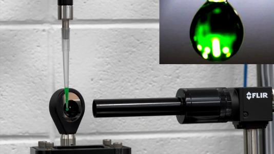 advancedphoton's tweet photo. .@argonne scientists have developed a new system for X-ray experiments called a robotic pendant drop that will allow them to quickly and easily analyze the structure of liquids without a container.

https://t.co/f4EaG0LQJn https://t.co/3V2Cjbsaht