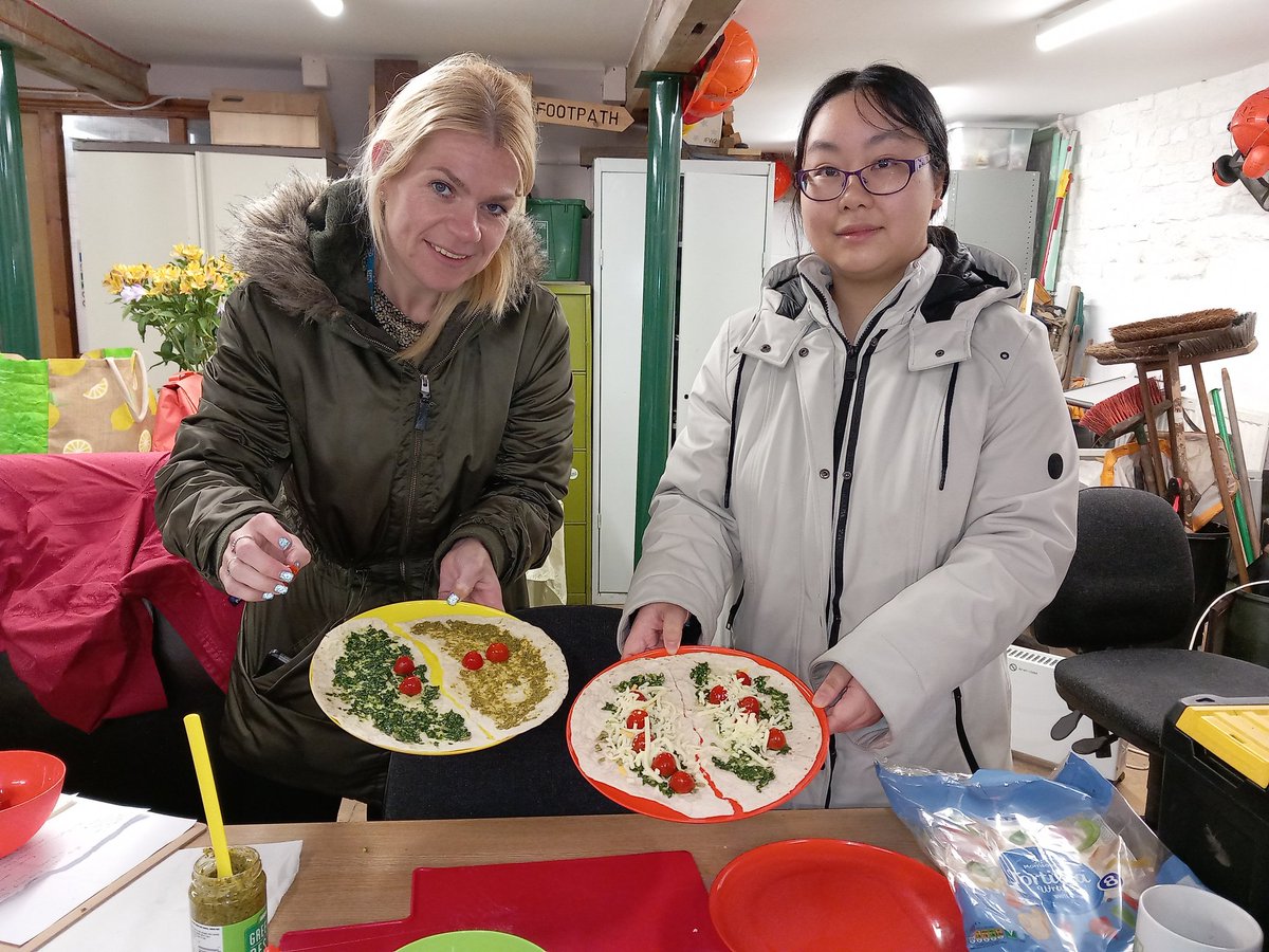 NicolaInnes11's tweet photo. Cooking  this week despite the rainy weather at greenspace @myplace2gr0w https://t.co/3LWGBiAFqG