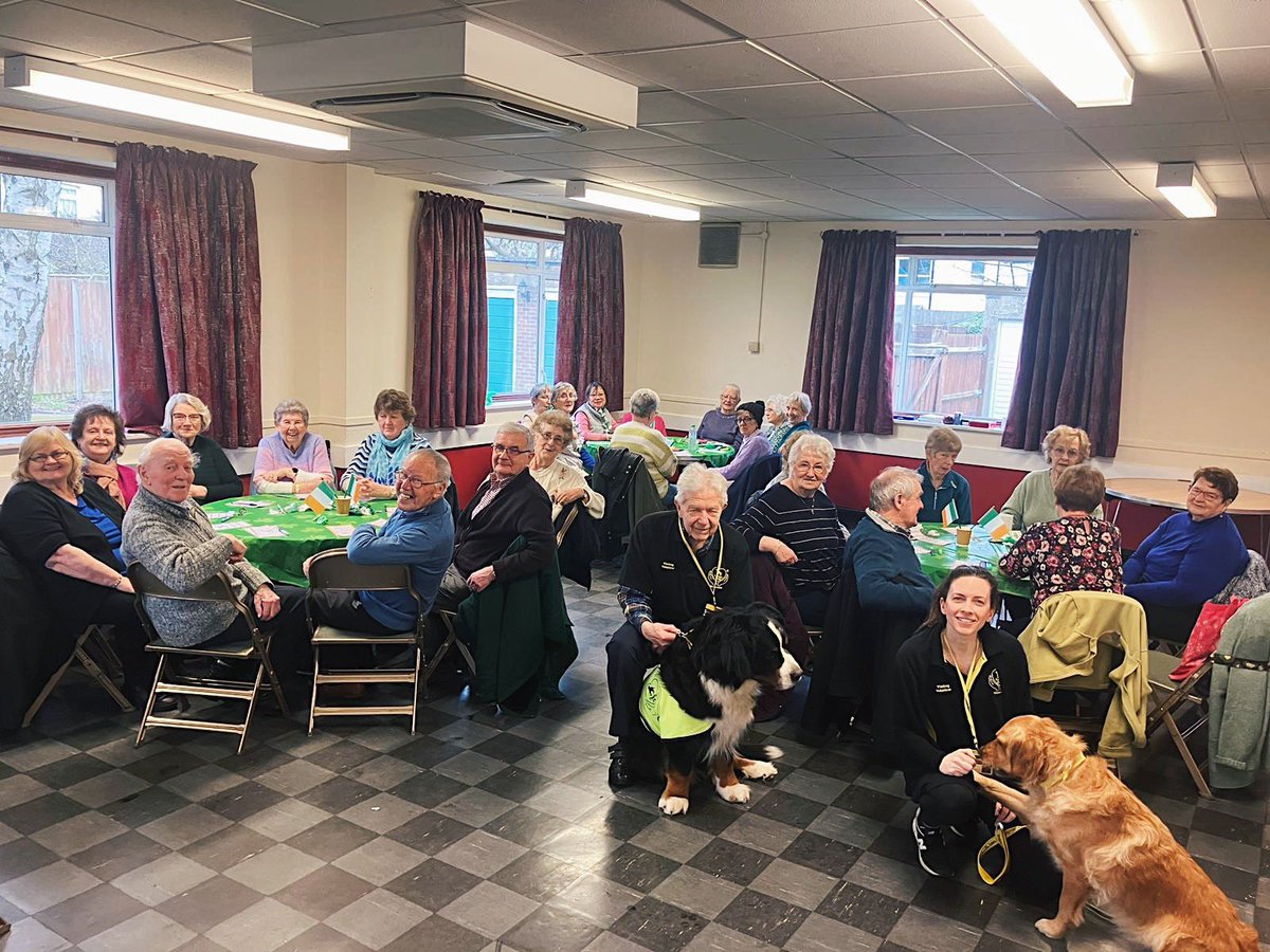 Our Croydon social group loved their recent therapy dog visitors! 🐾💚 Using animals, particularly dogs, as therapy has been found to reduce stress, improve wellbeing and boost physical activity. Thank you, @TherapyDogsUK!