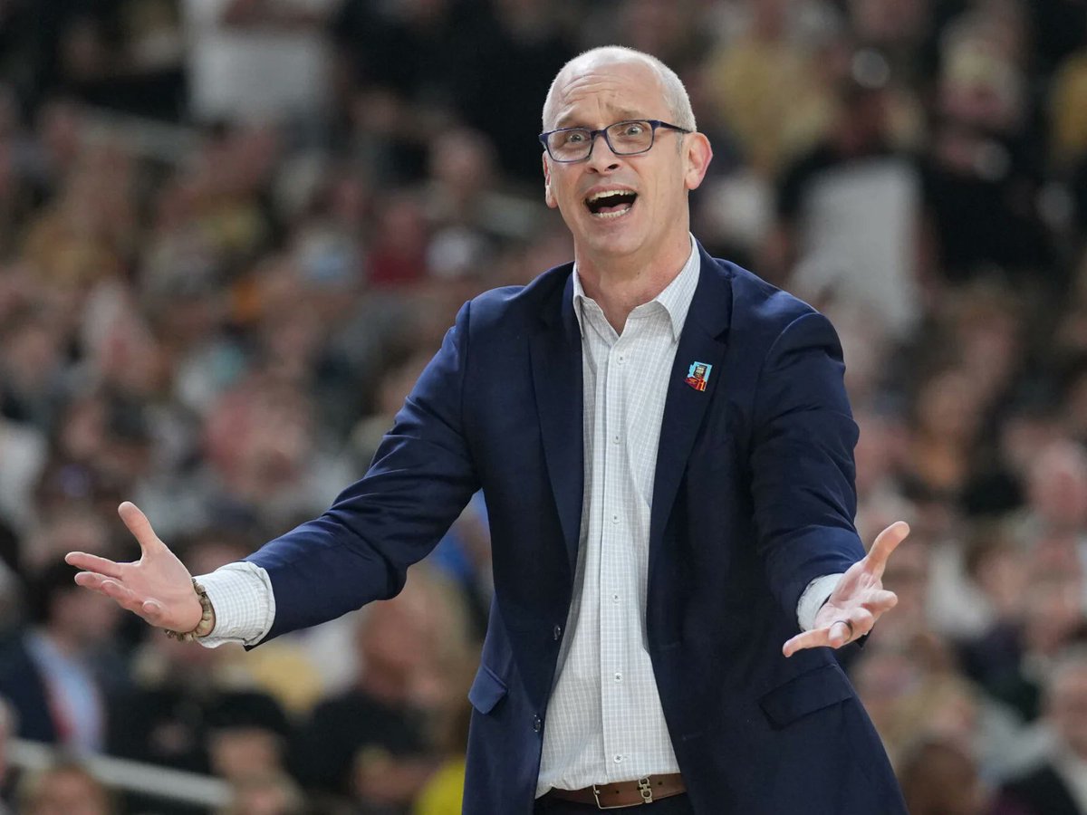 From growing up practicing at White Eagle Hall to becoming a 2-time Championship-winning head coach! Today’s #WhiteEagleWednesday goes out to JC’s #DanHurley, whose #UConnHuskies beat Purdue in the #NCAA Championship. Congrats to @dhurley15 and his team on claiming the title! 🏀