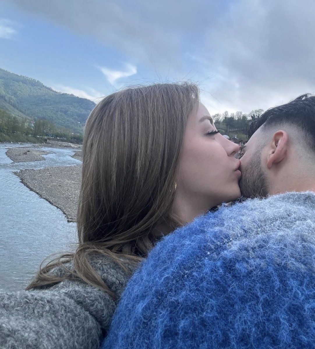 Merve4lkn's tweet image. İki yıllık kız bile doğru kişiyi buldu biz daha bulamadık kızlar