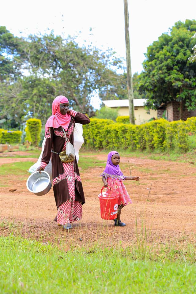 UgandaRedCross tweet picture