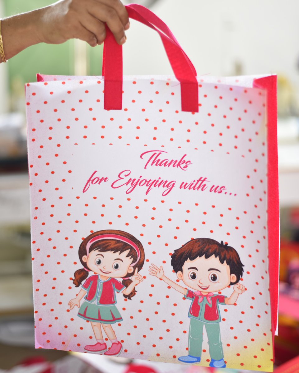 ramseedballs's tweet photo. Crafting Memories: Personalized Return Gift Bags for Every Occasion! 
Shop Now : https://t.co/NNnTjXYhQH
Contact : 9629503300 | 9655894545
Email : support@seedballs.in 

#Returngift  #Birthdayreturngift #Weddingreturngift #Ecofriendly 
#Uniquereturngift #Seedpen #Seedballs https://t.co/eXWGYYPGTK