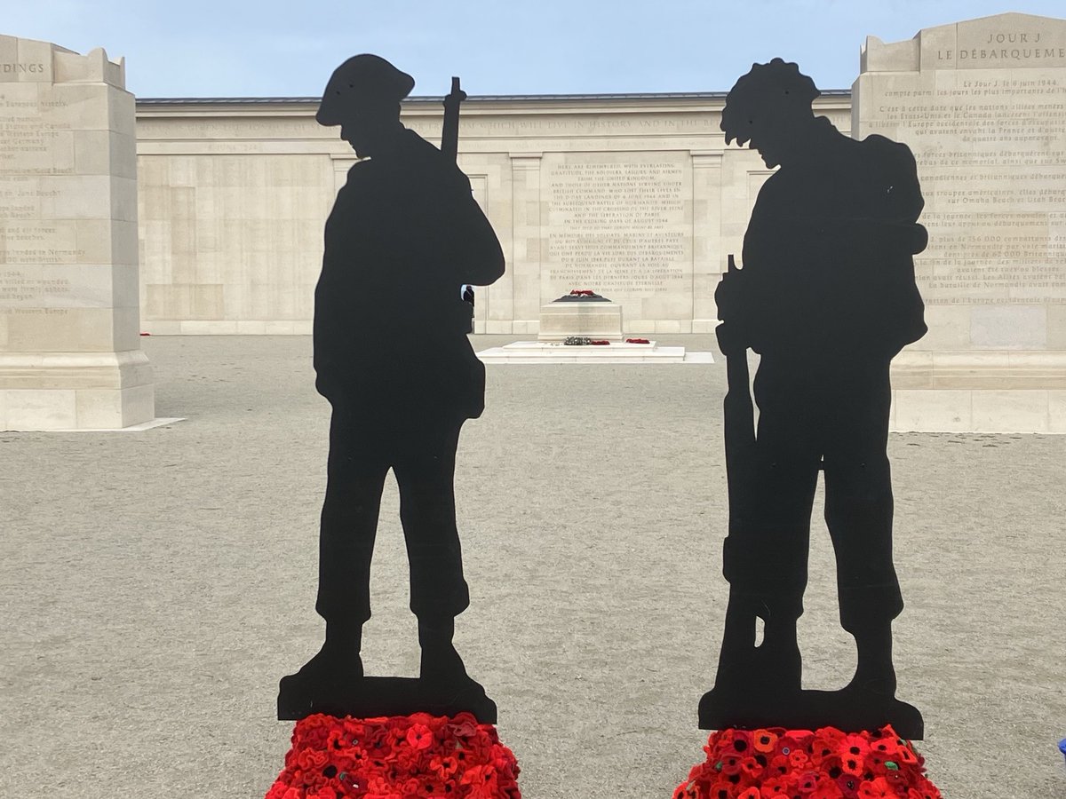 We are delighted to welcome ⁦@britishmemorial⁩ for #DDay80 and the whole summer these haunting silhouettes by ⁦@standingwgiants⁩. There will be 1,475: that is the number of those who fell under British command on the first day of the Normandy campaign, 6 June 1944 1/2
