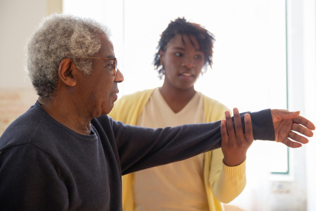 Do you work with Care Homes? Would you like to discuss new and best practices with other health care professionals? Join our Care Homes virtual professionals group on 16th April to find out more: ow.ly/SJt450R2hZC @SundusJawad1 @Carol_Roberts2 @rpharms @APTUK1