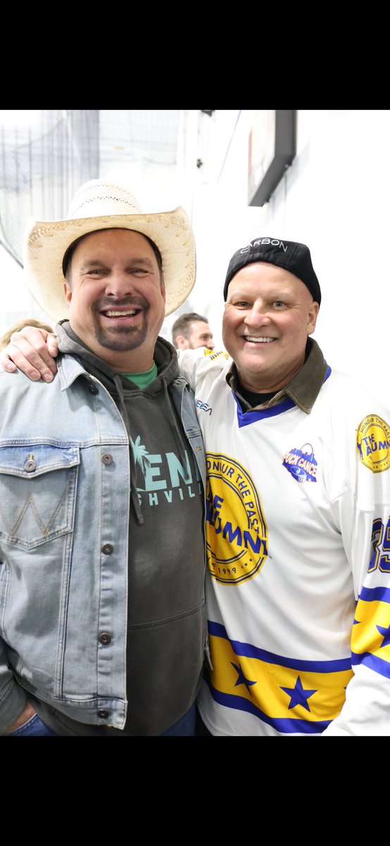 The <a href="/visitexo/">EXO Lounge | Nail Bar | Med Spa</a> would like to send a HUGE thank you to ⁦<a href="/garthbrooks/">Garth Brooks</a>⁩ ⁦<a href="/teammates4kids/">Teammates for Kids Foundation</a>⁩ for his match donation of $18,600 raised from EXO pucks.$37,200 will be donated to the ⁦<a href="/SitemanCenter/">Siteman Cancer Center</a>⁩ ⁦<a href="/TheVFoundation/">The V Foundation for Cancer Research</a>⁩.Thank you Garth and⁦ <a href="/NHLAlumni/">NHL Alumni</a>⁩ ⁦⁩