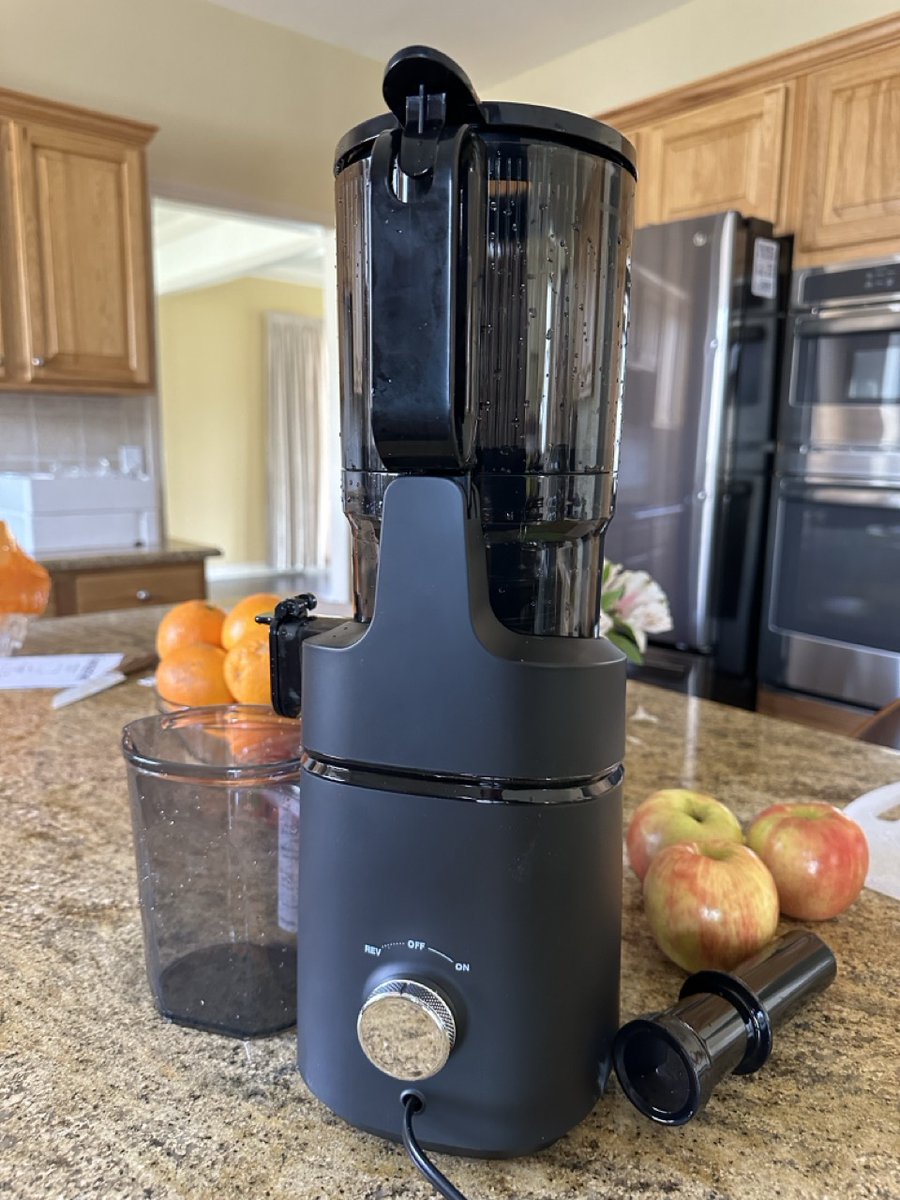 A Thorough Review of the AMZCHEF SJ-06 Slow Juicer
l8r.it/8Xmq 
#writerslift #innovation #TechNews #trending #instatech #tech #technology #health #TrendingNow #inyerself #tuesday #happytuesday #tuesdayvibes #juice