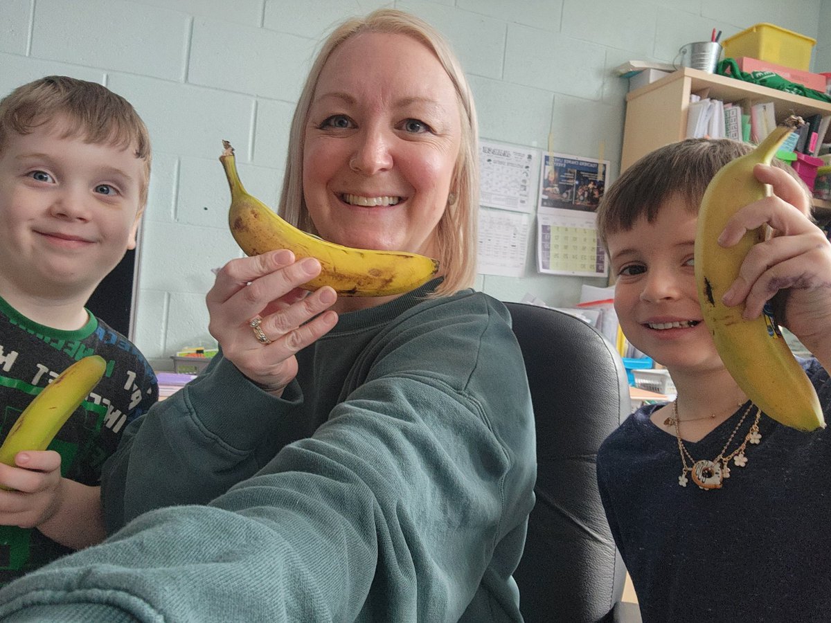 Banana buddies 🍌 #kindergartenisawesome #BetterTogether @StTeresasSchoo1