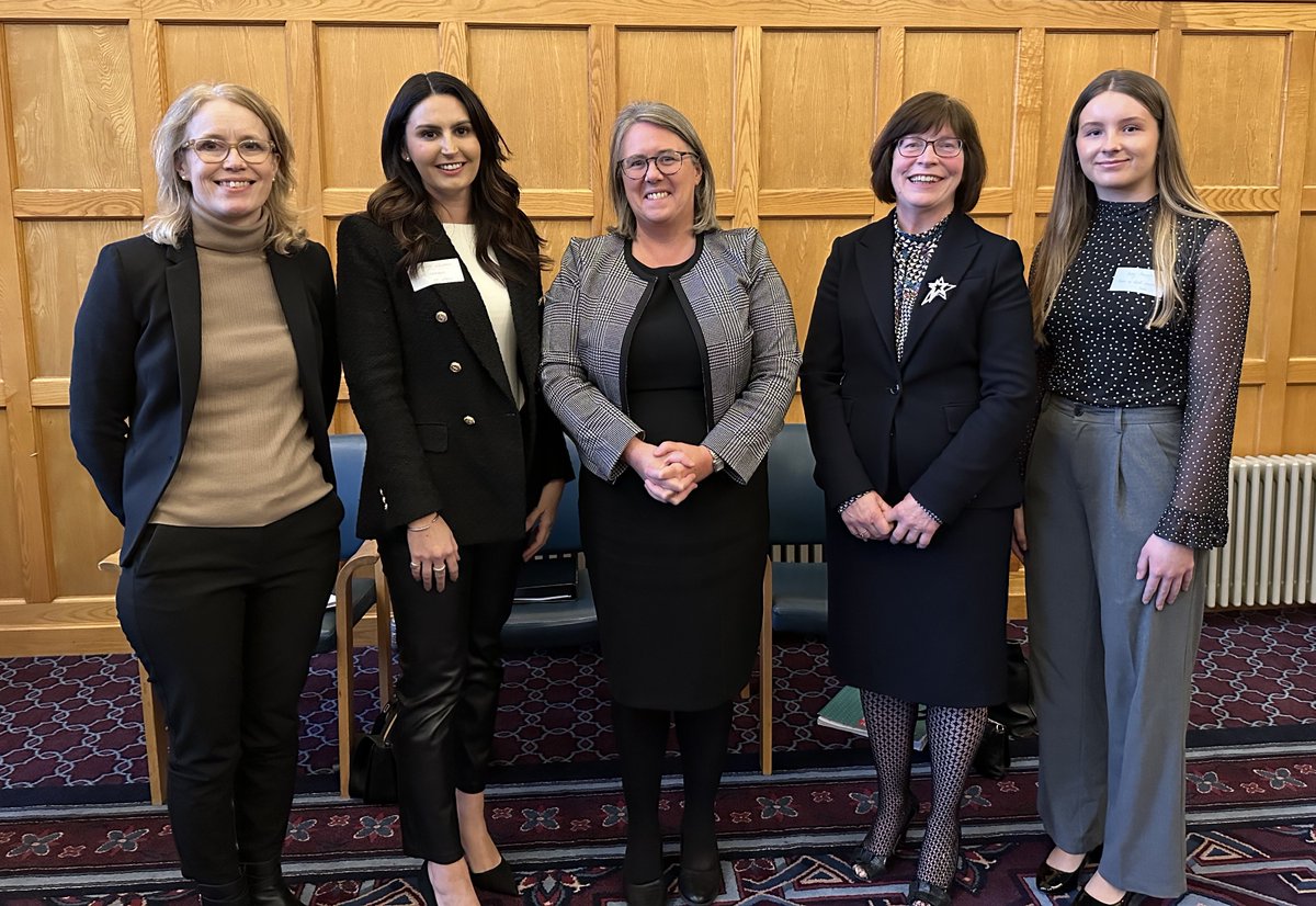 Connections were forged, and bonds strengthened at last night's QUB Women in Law Networking Event, which was sponsored by QUB's Gender Initiative' Athena Swan'. Committee members of this student-led group were delighted with the VIP speaker inputs made by Dame Siobhan Keegan