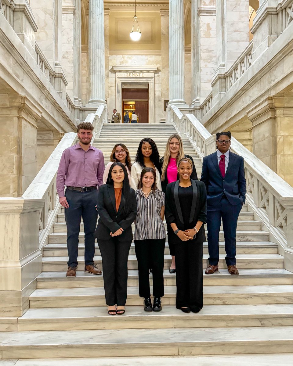 The future is bright with this crew! Say hello to the next generation of leaders and a few of Arkansas’s best and brightest young people. 💙

#GreatFuturesStartHere #ARYOY