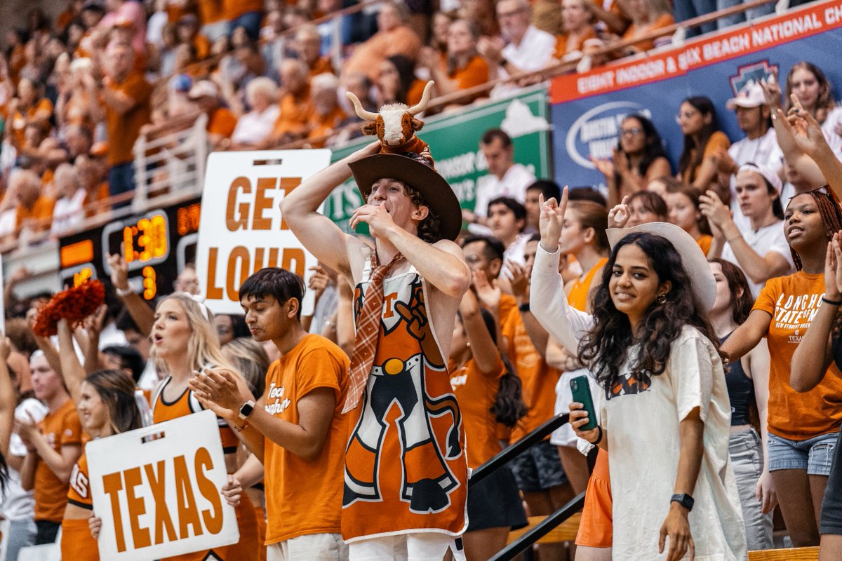 TexasVolleyball tweet picture