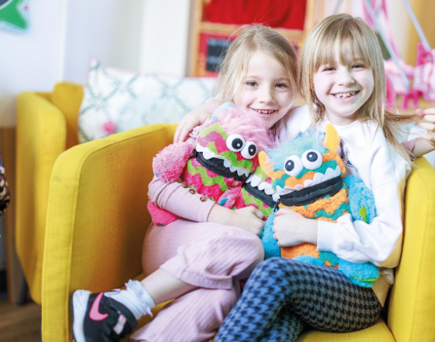 Mersey_Care's tweet photo. The Children in Care team gives the children they support their own #WorryMonster giving them comfort wherever they are ๐งธ
In our #MCMagazine, we chat with a #Nurse about the huge impact a small toy is making on our young people ๐๐ฝ
https://t.co/vBEMp6bxT8 https://t.co/Vqs8HdnlJ4