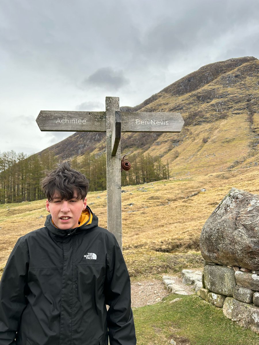 Keeping the red flag flying high 🔴⚪️⚫️

👏 Well done to our participant Hunter, who scaled #BenNevis today to raise funds for our work - and braved the elements along the way 🏴󠁧󠁢󠁳󠁣󠁴󠁿

Proud of your work, Hunter 🫶

📲 Support Hunter here: bit.ly/3vq0vfK 🔗

#WednesdayWisdom