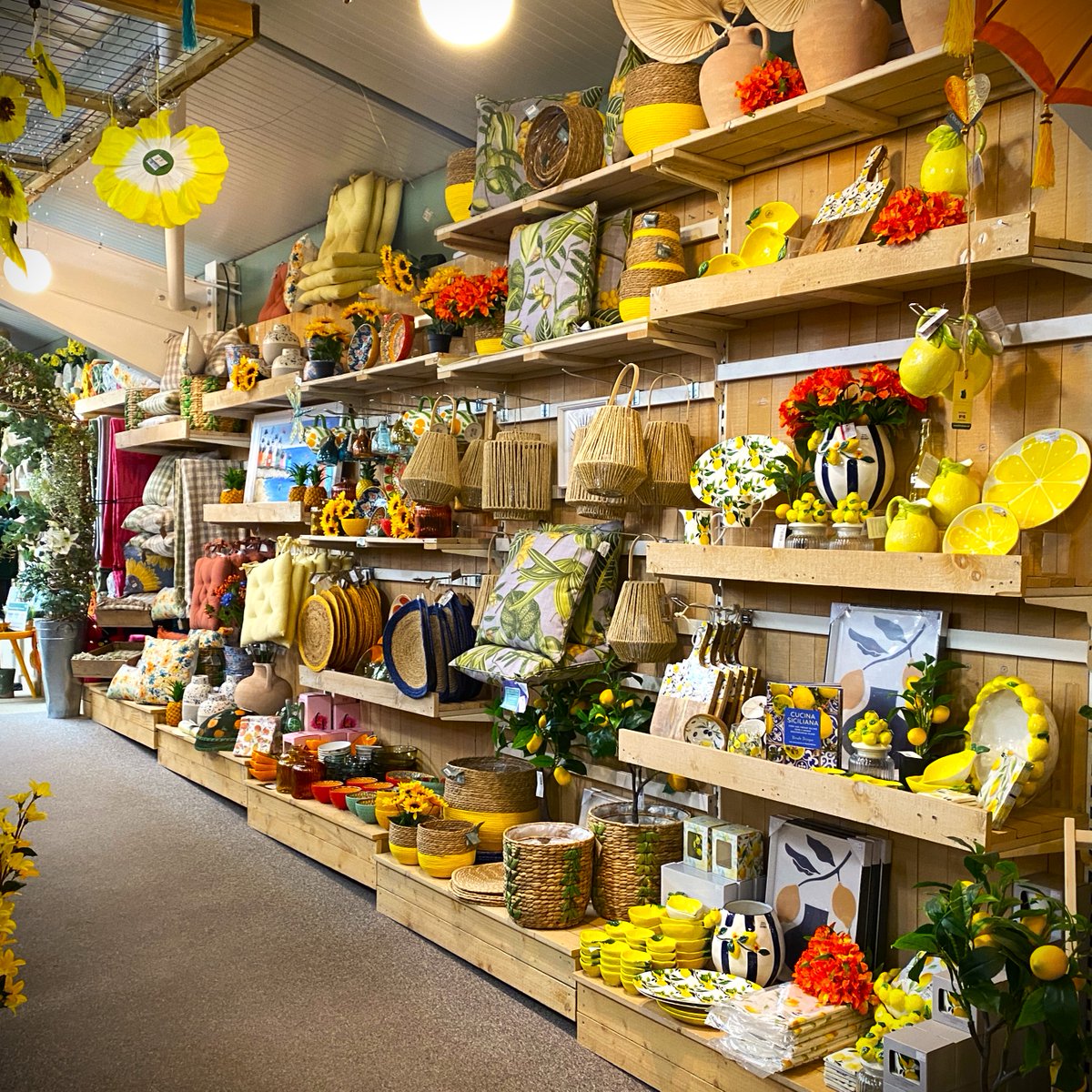 stagecraft_uk's tweet photo. ✨ We have recently completed a retail display project with the award-winning Old Railway Line Garden Centre. 
💻 View the full case study on our website 
👉 https://t.co/nwsnSi6vxW 
 
Contact us to discuss your needs 
📧 sales@stagecraft-uk.com 
📞 01686 629 096

#retaildisplay https://t.co/WUR2TQbpL2