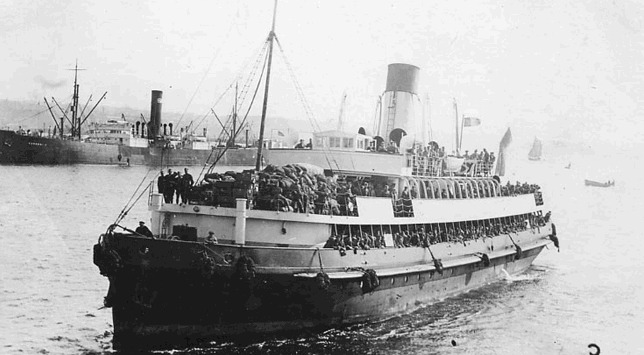 📅#OnThisDay in 1911: Traffic (Yard No. 423) was launched for the White Star Line. The 690-ton tender served the Olympic-class ships, carrying passengers, cargo, mail, and baggage. She made history on April 10th, 1912, serving RMS Titanic.