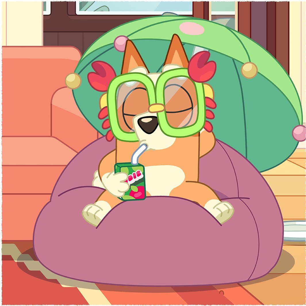 puppy_square_JP's tweet photo. Relaxed bingo while drinking apple juice🧡✨🍎 https://t.co/r30B1wx6Yn