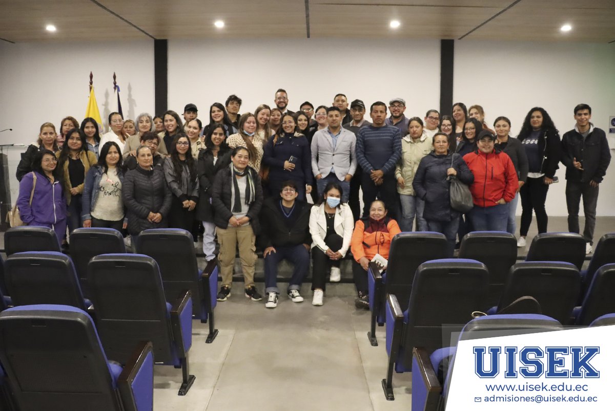 Nos capacitamos continuamente!🥼 @Salud_Ec ofreció una charla sobre el manejo de desechos en el área de #salud a cargo de la Lic. Ruth Gallardo y la Lic. Nathalia Carrera. En esta, participaron estudiantes y docentes de la Facultad de Ciencias de la Salud y profesionales del área