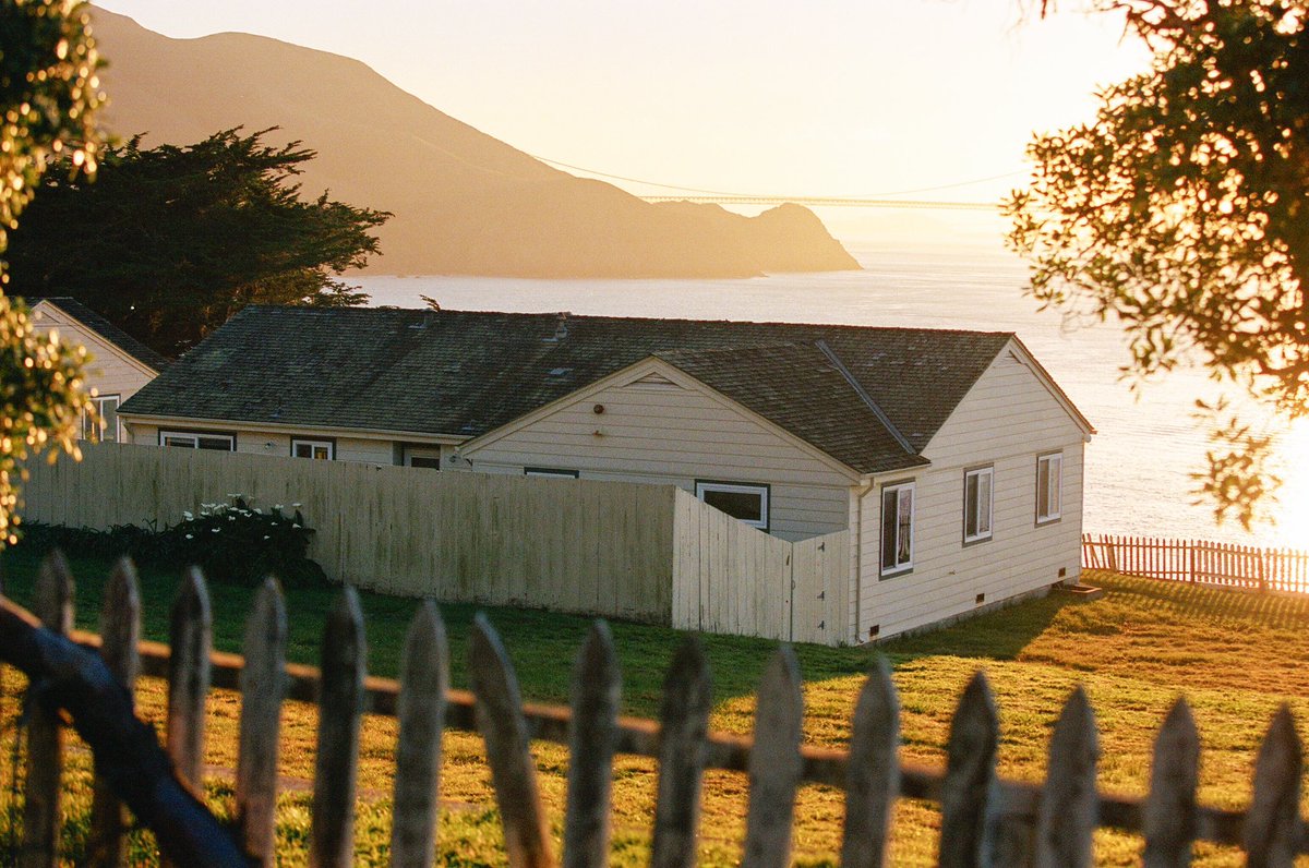 jakob_lr's tweet image. California Coast on 35mm film