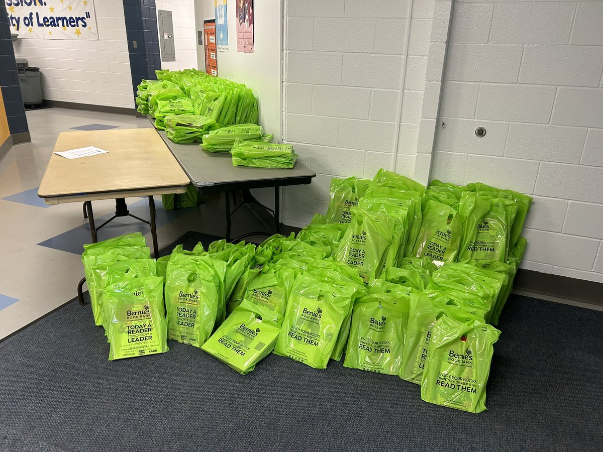 Excited for @D59JohnJay students who will take home bags of books today. We are so fortunate to be included in the @berniesbookbank spring distribution. By the end of the day tomorrow 8 of our schools will have received and sent home over 20,000 books! Awesome! #D59Learns