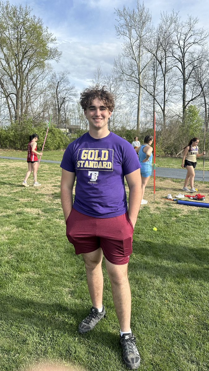 Congrats to our Junior Thrower Nolan Shafer on his HUGE PR and 1st Place finish (38.29m) at the Trojan JV Invite!!!! Awesome job Nolan!