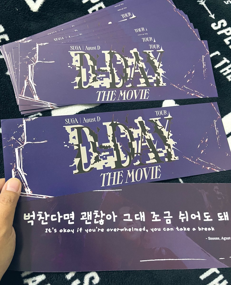 And to ARMYs at GSC IOI City Mall, Putrajaya who received my handbanner, I hope you like it. Just a simple one from me 🥰

#D_DAY_THEMOVIE