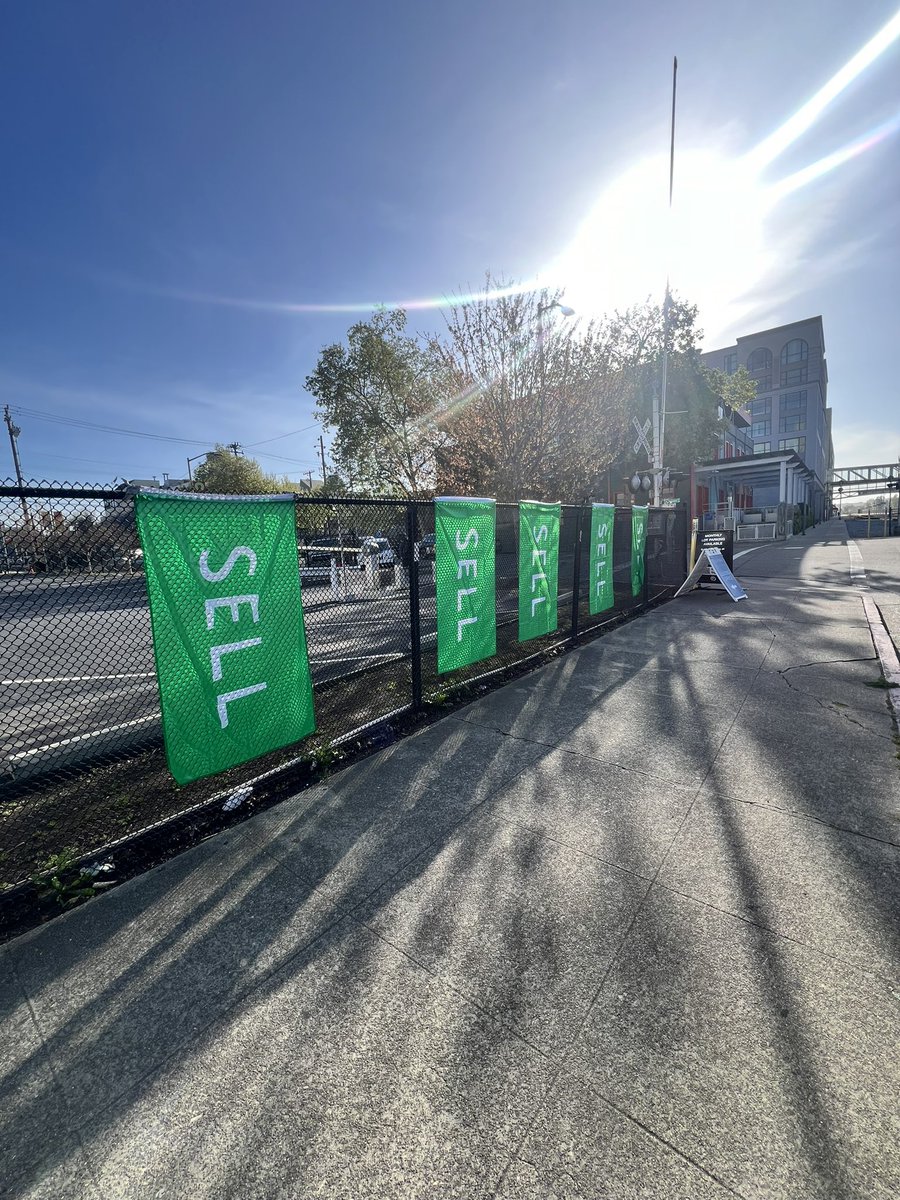 Oakland68s's tweet image. Directly across from the @Athletics Jack London offices