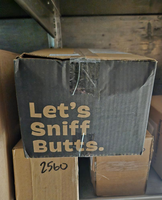 I work @ UPS and this box shows up...🤣 https://t.co/5Gqd5z06rV