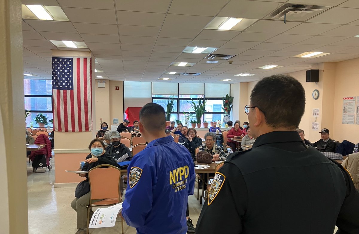 Our Crime Prevention Officer and Domestic Violence officers visited Mott Street Older Adult Center today. They were able to share information regarding elder abuse, scams, safety and more. @NYPDCommAffairs @NYPDDV